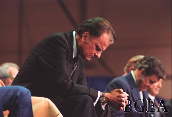 Billy Graham Praying, 1980 (1810981)