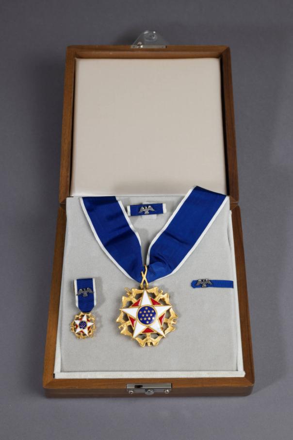 Presidential Medal of Freedom given to Billy Graham by President Ronald Reagan