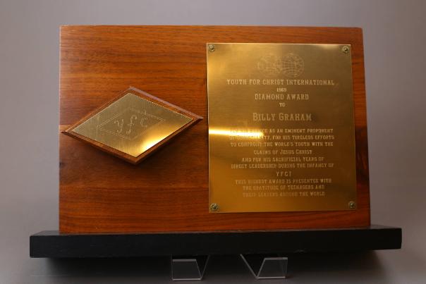 Youth for Christ International Diamond Award given to Billy Graham
